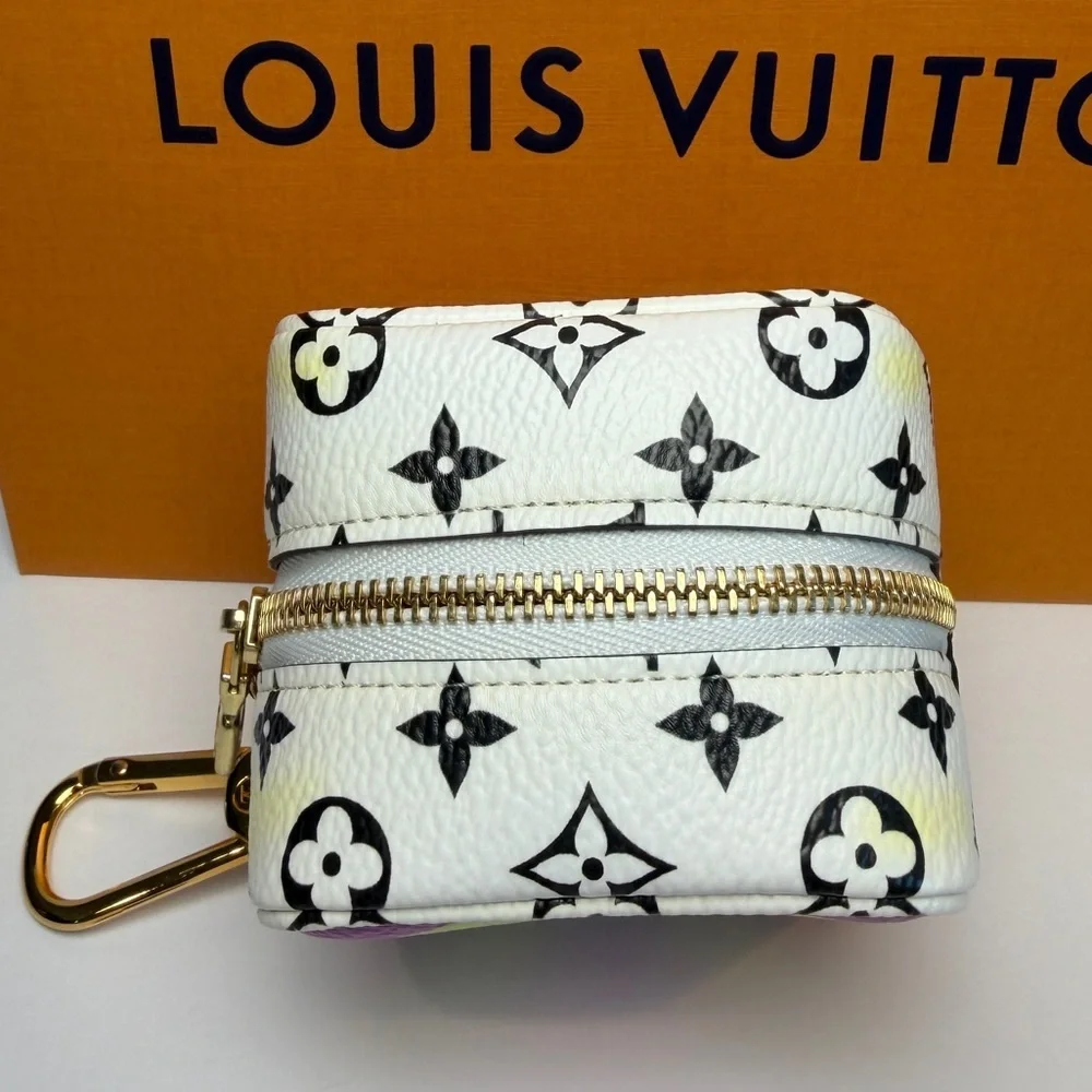 LOUIS VUITTON Monogram Giant Portemonnaie Cube Mini Cube Coin Bag Key Charm - Picture 7 of 12
